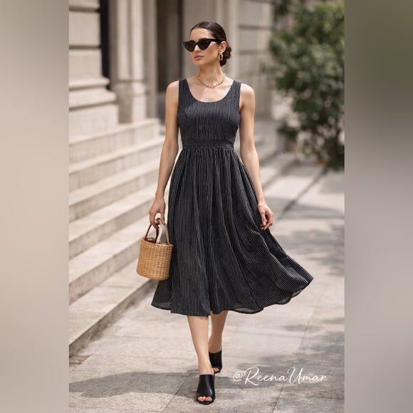 ✨ MINKPINK Polka Dot Midi Dress ✨ - Picture 2 of 9